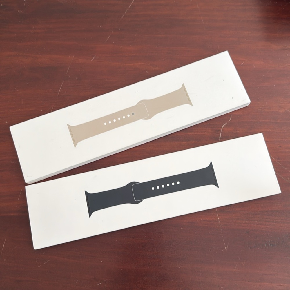 2 APPLE watch bands